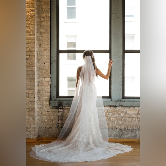 Wedding Dress Size 2 - Picture 3 of 7